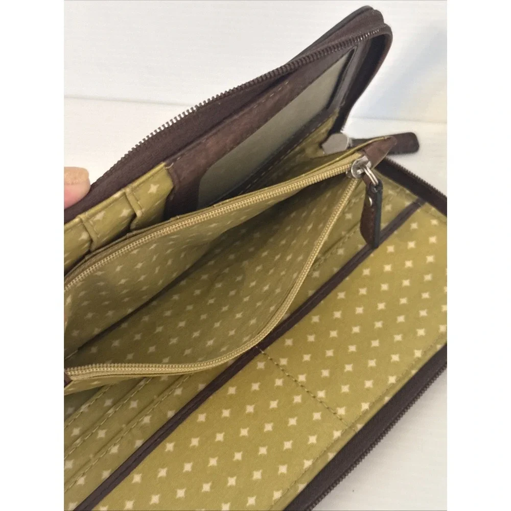 Fossil Key Wallet Brown Floral Coated Leather Zip Around 8x4 Cards Checkbook